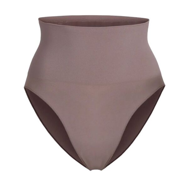 SKIMS Core Control Mid Waist Shaping Brief ShapeWear In Umber Nude - Picture 1 of 5